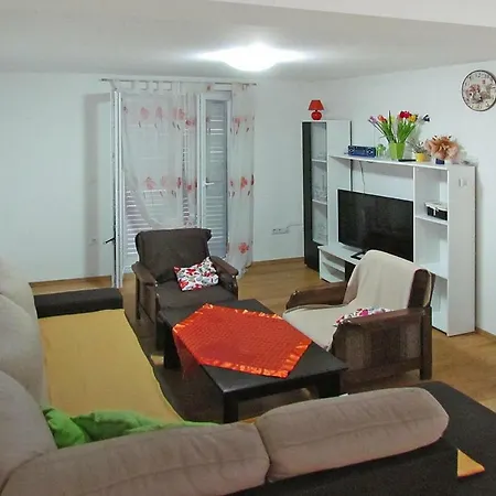 Im Haus Ella Cdn02117 Cya Sveti Filip i Jakov
