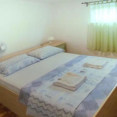 Im Haus Ella Cdn02117 Cya * Sveti Filip i Jakov
